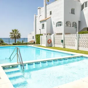 Front Sea View Apartment Estepona